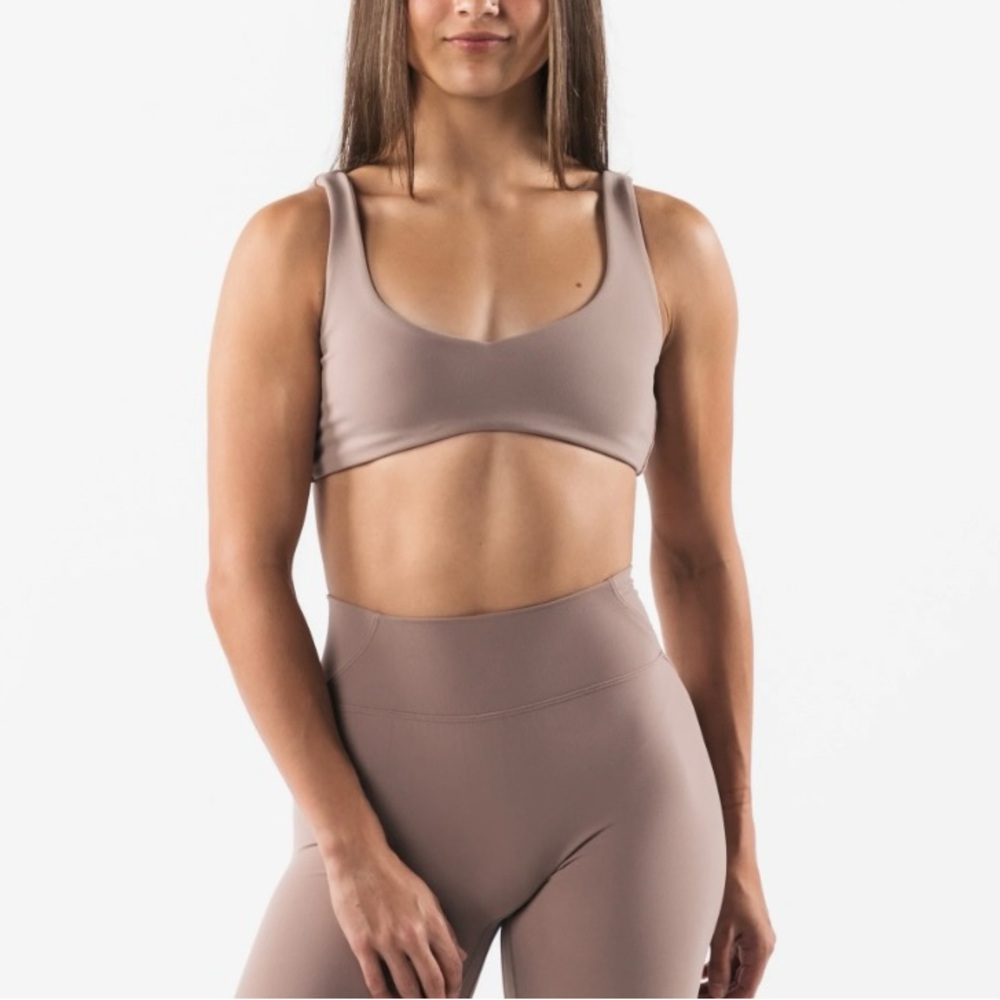 Alphalete Aura Bra - Taupe